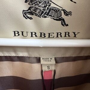 Burberry Puffer coat, size S,red